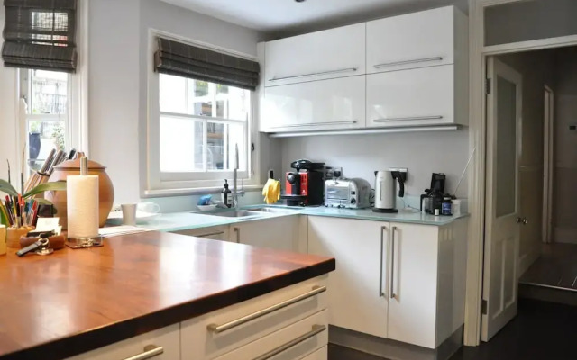 4 Bedroom Home in Great Location