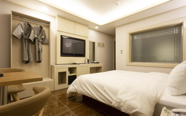 Hotel Tirol