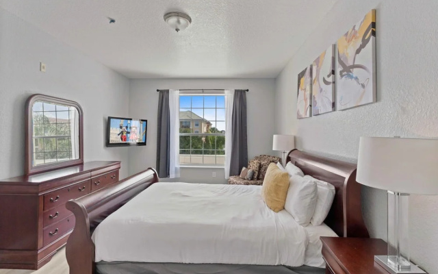 4804 Cayview Avenue #305