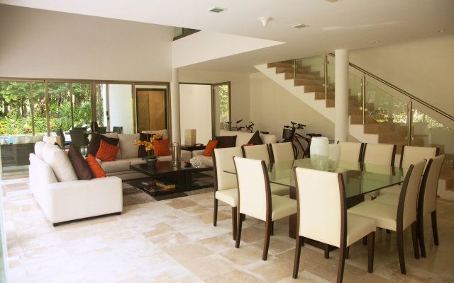 Bahia Principe Vacation Rentals - Four-Bedroom House