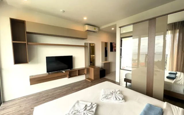 Sea view studio at Oceana by Lofty