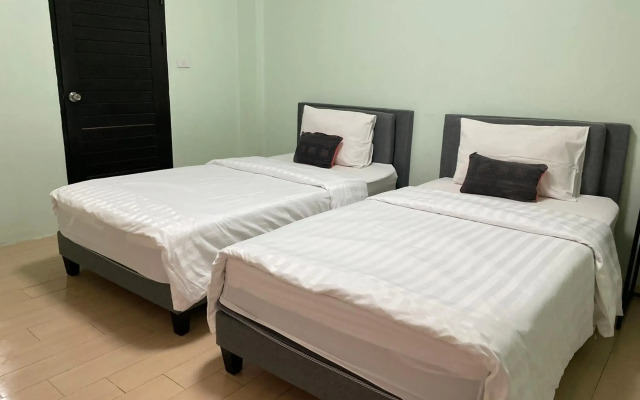 Baan Ploy in - Adults Only