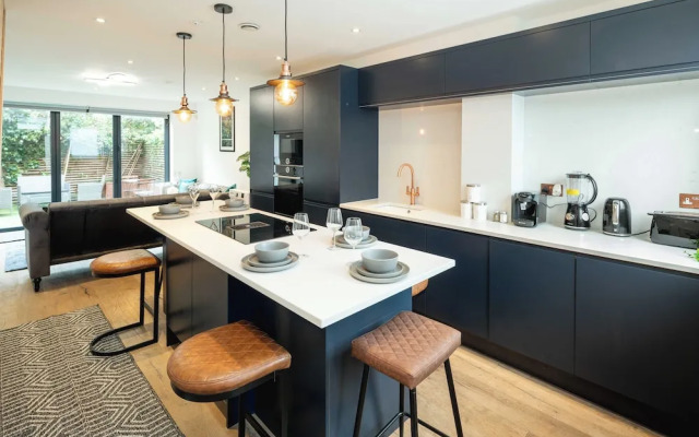 Superb 3bedroom House in Greenwich With Parking
