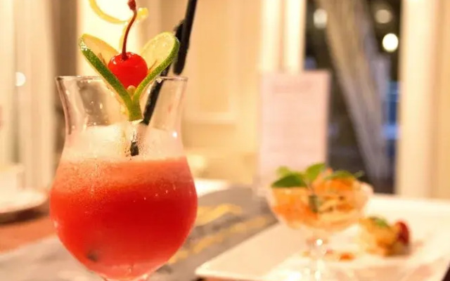 Signature Halong Cruise