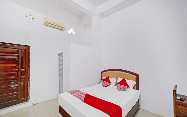 Sepakat Guest House by OYO Rooms