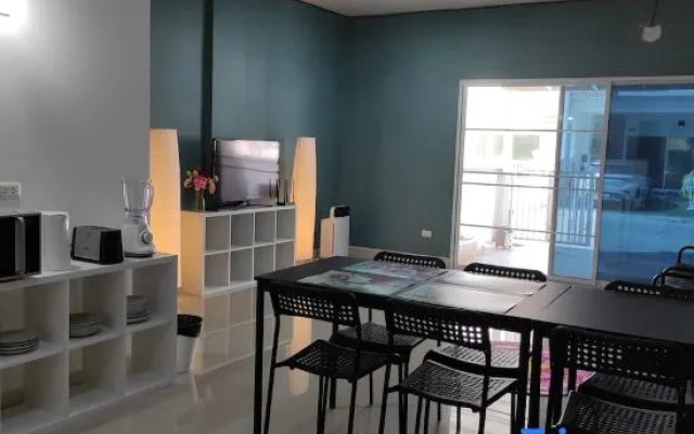 The Cozy Place 105 Private 3 beds 3 baths