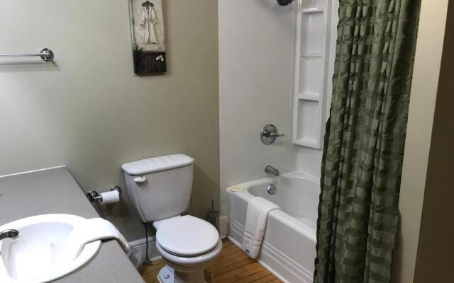 Leaside Executive Apartments