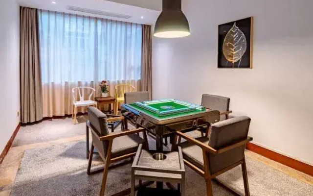 Fanghua Hotel