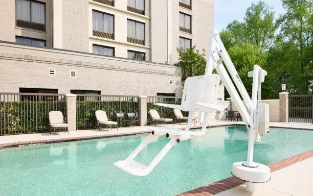 Holiday Inn Express & Suites Alpharetta - Windward Parkway by IHG