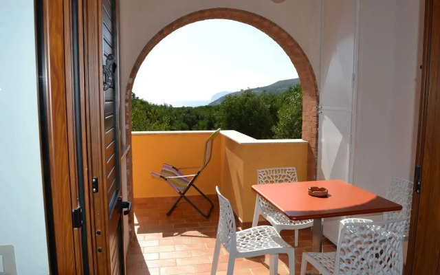 Residence Blue Pearl