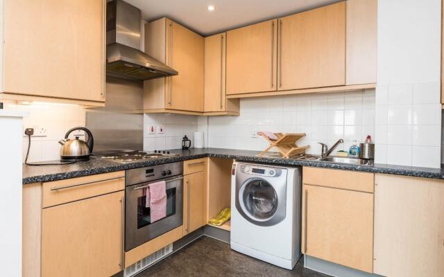 Fantastic 1 Bed Flat Stratford