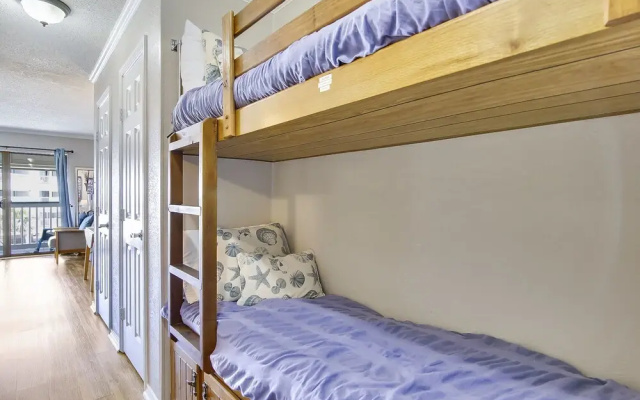 Casa Del Mar Beach Suites