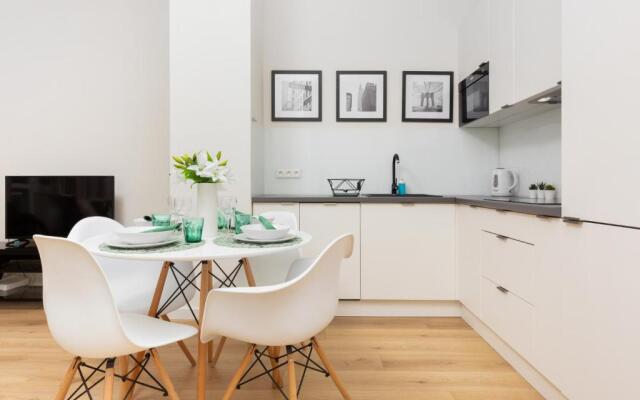 Apartments Warsaw Gagarina by Renters