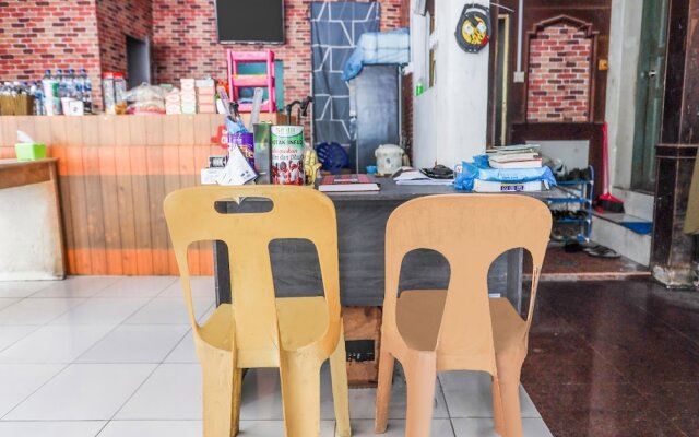 SPOT ON 91792 Solo Baru 2 Homestay Syariah