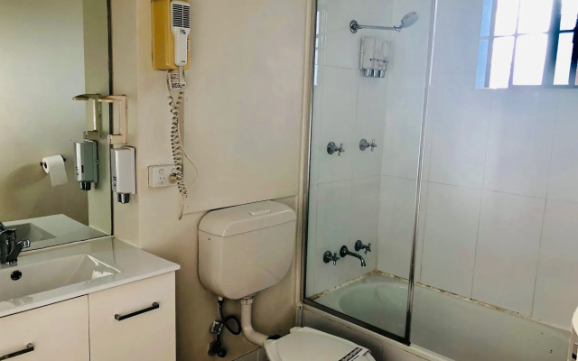 Campbelltown Colonial Motor Inn