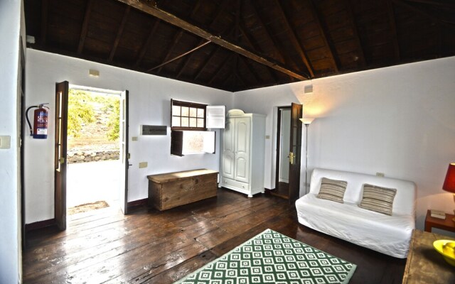 Casa Rural Herenio by Isla Bonita