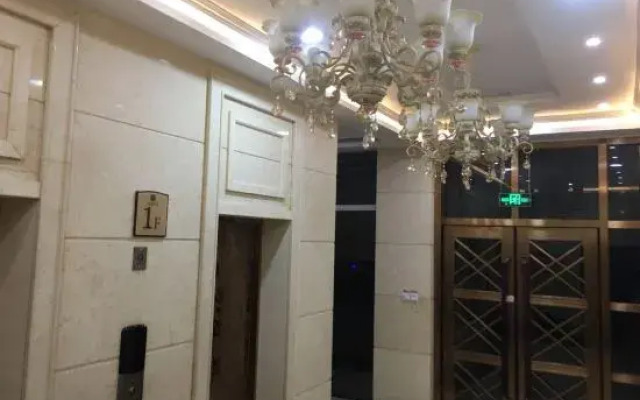 Home Huayi Hotel (Pingdu Renmin Road Branch
