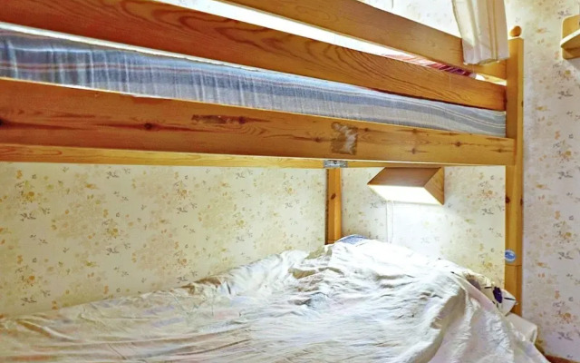 6 Person Holiday Home in Djurhamn