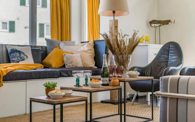 Villa Gamoni - spacious holiday home with garden