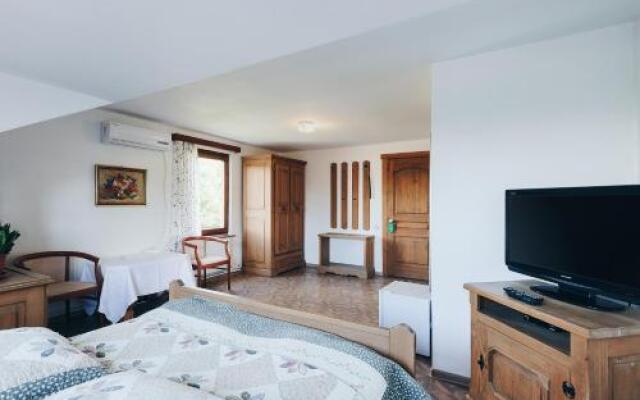 Surikov Guest House
