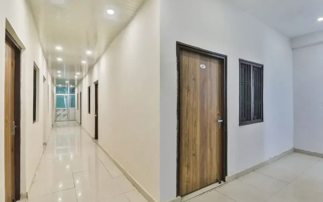 FabHotel Lucknow Inn