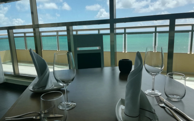 Generations Riviera Maya Family Resort Catamaran, Water Park & More Inclusive