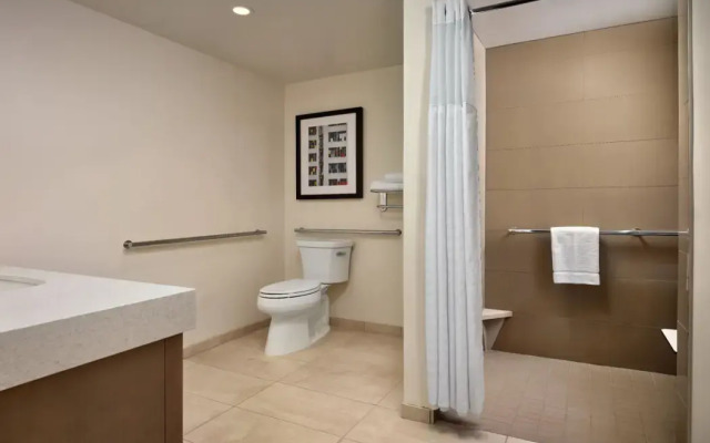 Hyatt House LA - University Medical Center