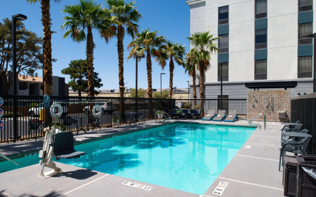 Hampton Inn & Suites Las Vegas Airport
