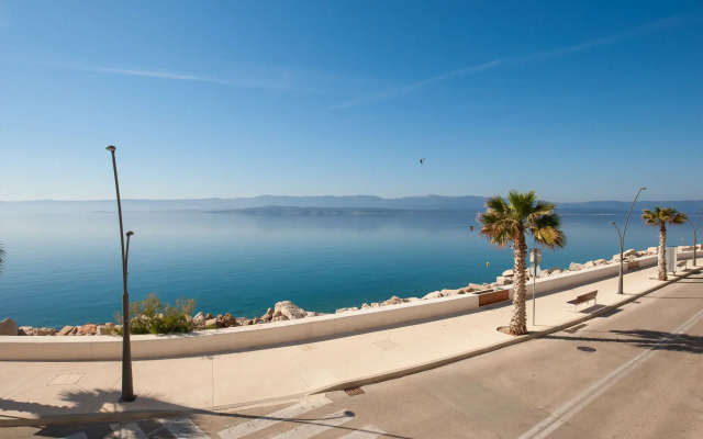 Luxury Seaside Apartments