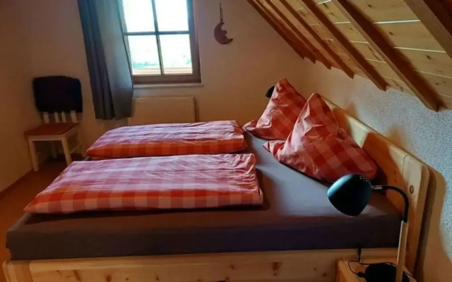 Eisenmann Holiday Farm