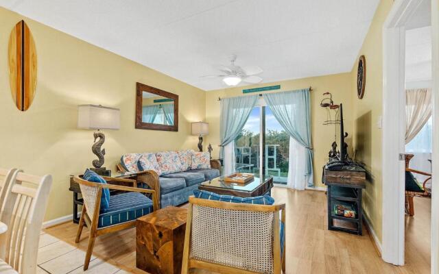 Ocean And Racquet 8110