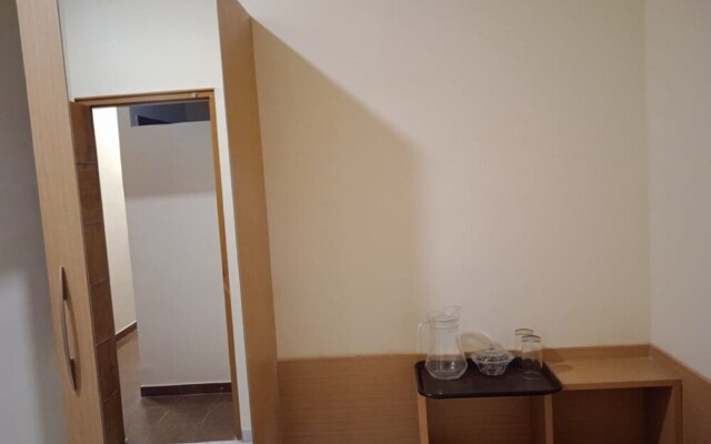 Nestlay Rooms - Ambattur