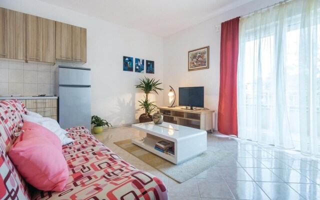 Stunning Home in Pula With Wifi and 2 Bedrooms