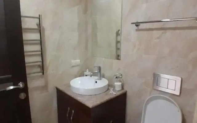 1bdr luxury apartment