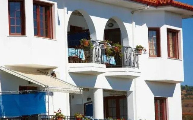 Peter's House Apartments