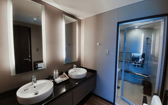 Hinode Hills Niseko Village