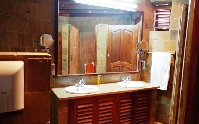 Lake Manyara Wildlife Lodge