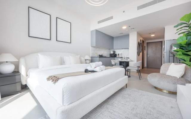 An Eye-captivating Studio in Living Garden 2