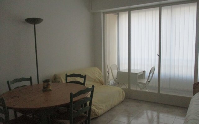 Azur Best Housing Cousin