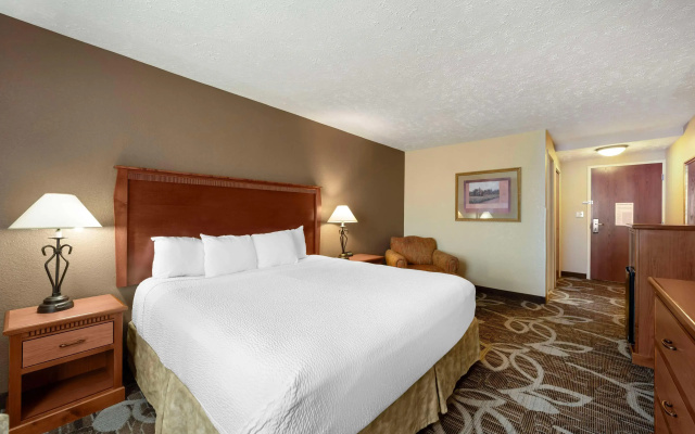 Best Western Plus Mid Nebraska Inn & Suites