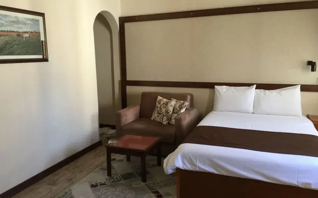 Bolat Hotel