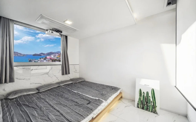 Yeosu Naegamumun Pension