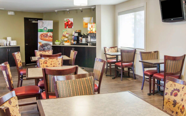 Rodeway Inn Portland Airport