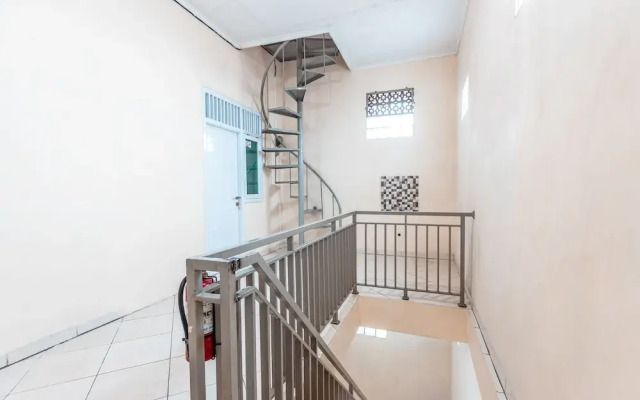 OYO 2070 Kamarku Bagus