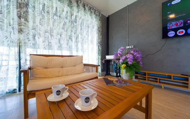 Beautiful new 7 Bedroom Villa Resort CT7