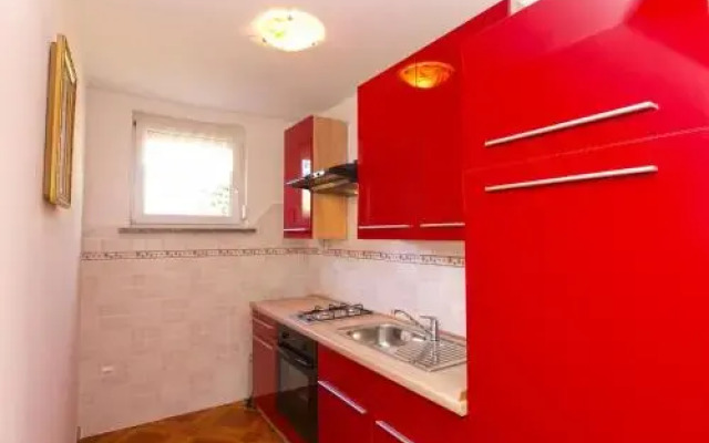 Apartment with pool 1138