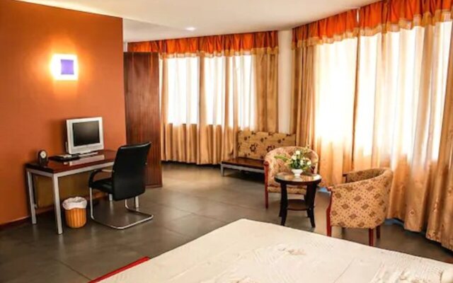 Maxlot Hotel