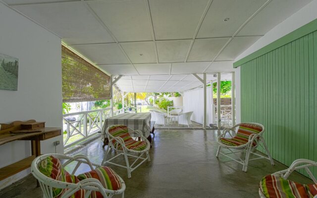 La Case Creole Beachfront Villa by StayMauritius