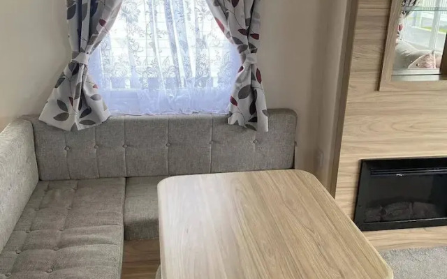 2 bed Caravan in Rhyl , dog Friendly, With Wifi