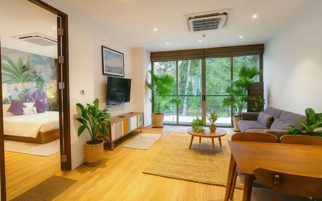 The Lush Apartments & Suites